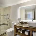 Doubletree Suites By Hilton Hotel Boston - Cambridge